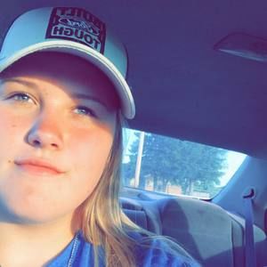 Meet your Posher, Briana